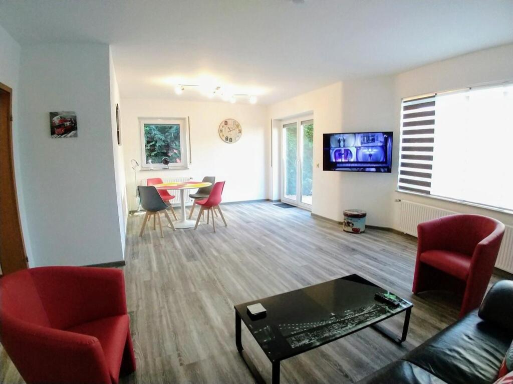 Exklusive Ferienwohnung Mit Terasse Und Garten In Einbeck, Zentrum! Neu!! 外观 照片